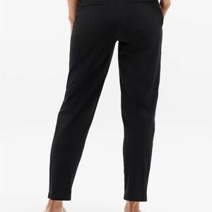 Athleta Women's Brooklyn mid rise, Black Ankle Pants, size 6